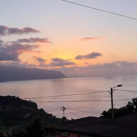 Holiday home Lombada House